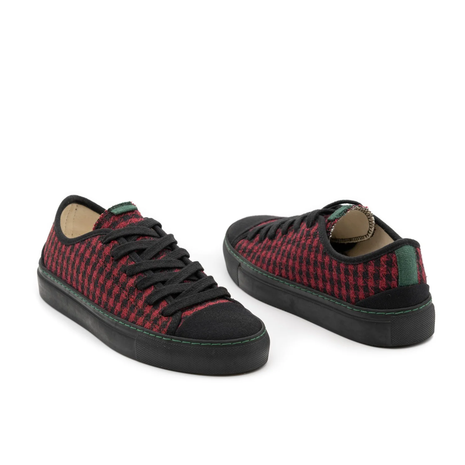 Vegan sneaker red MOB001 - Image 2